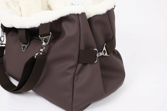 Luxury Dog Carriers: Design, Comfort and Materials Explained