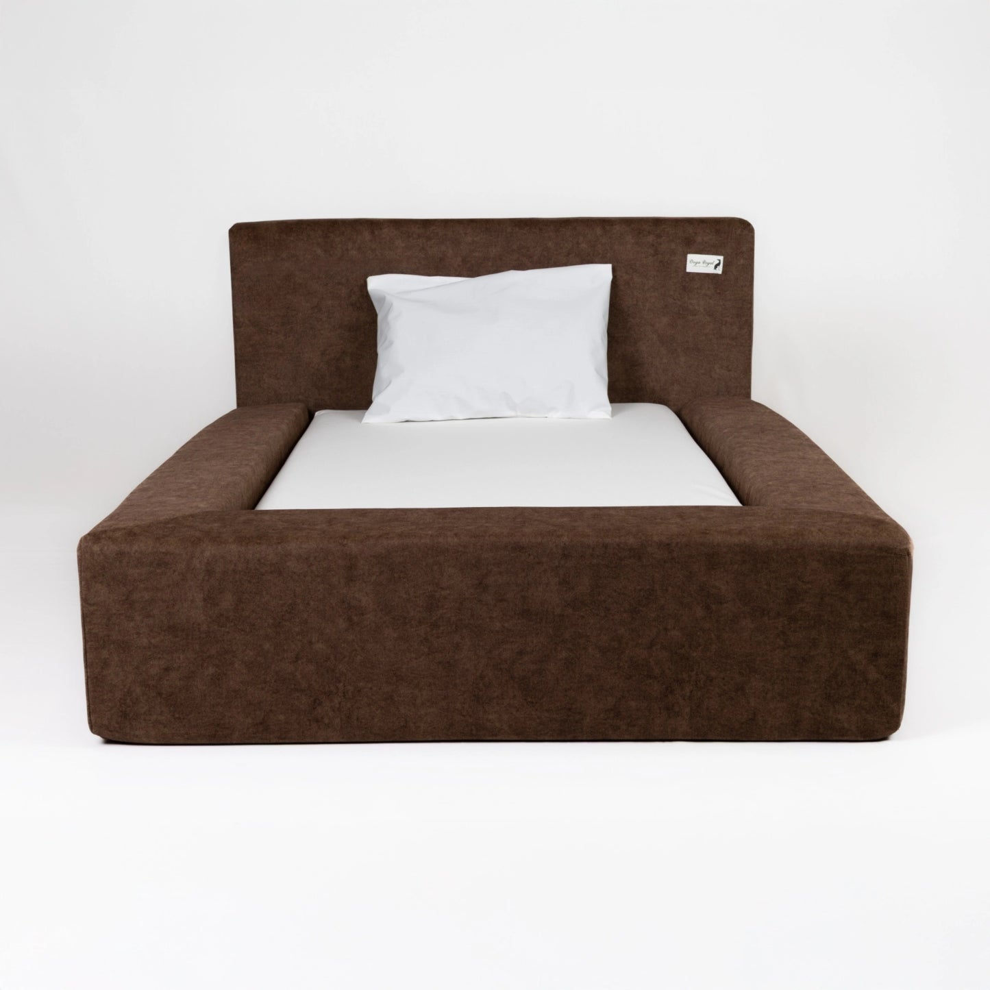 Large luxury dog bed – premium designer dog bed by Doga Royal for modern interiors.