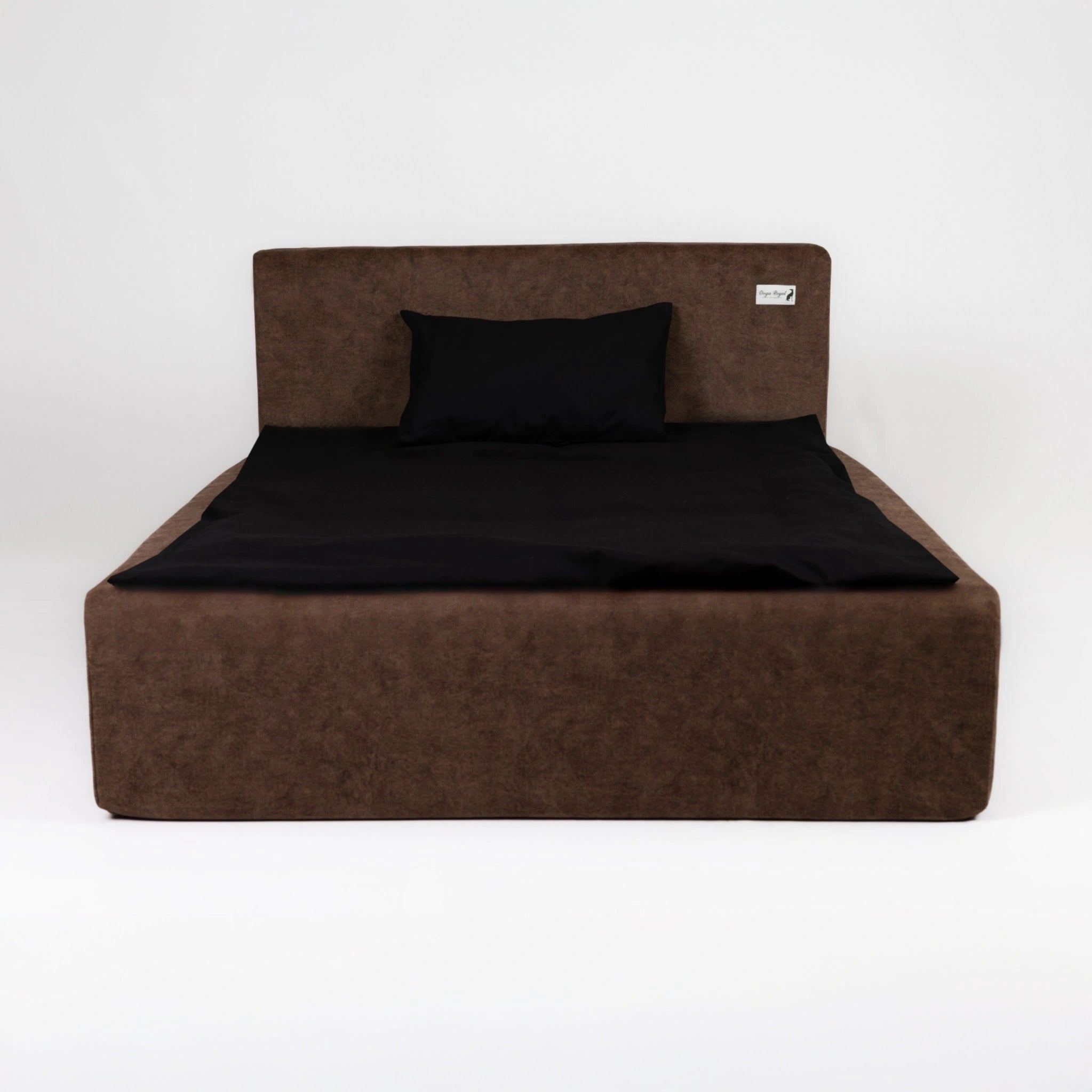 Large luxury dog bed bundle with duvet and black cover – premium designer dog bed by Doga Royal for modern interiors.