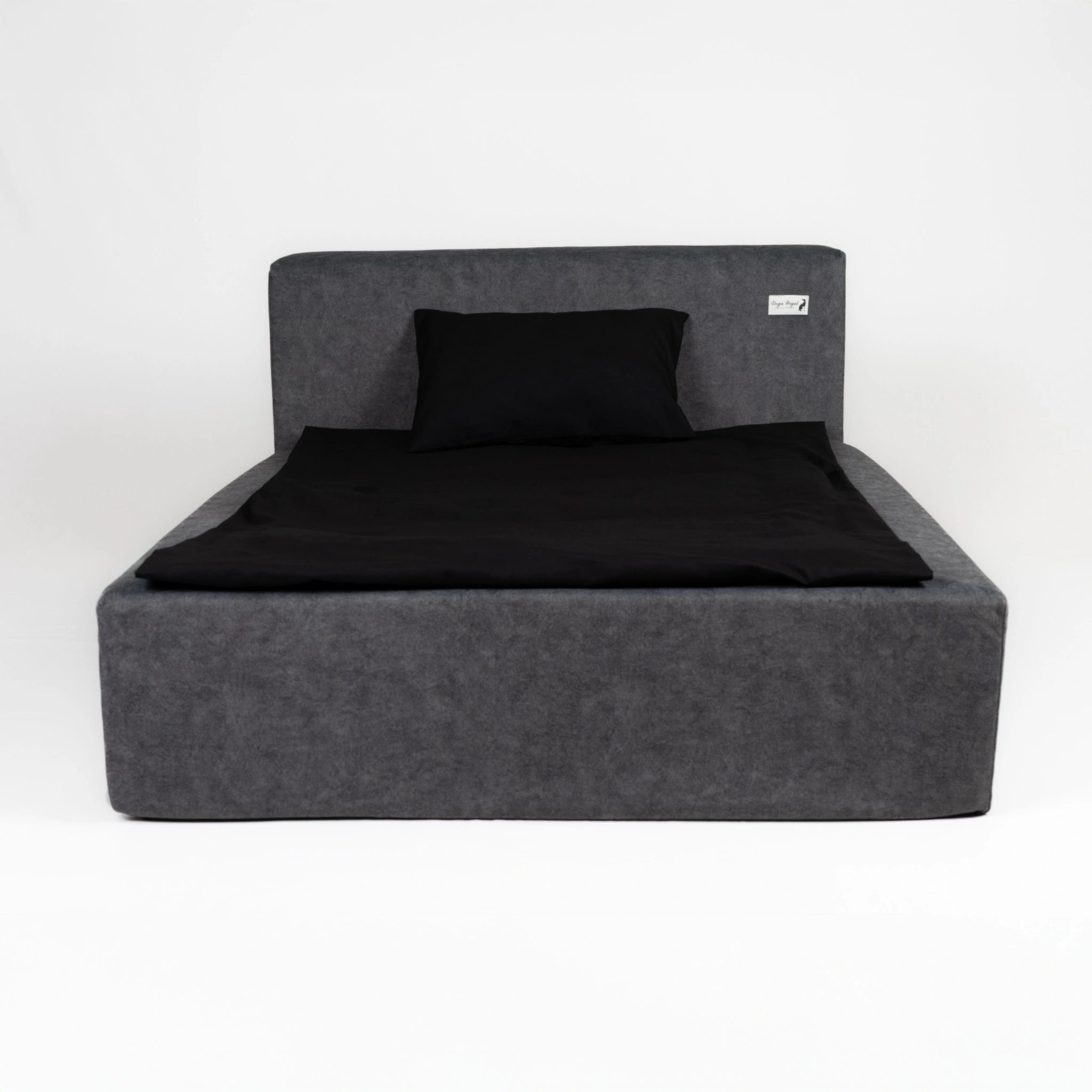 Large luxury dog bed bundle with duvet and black cover – premium designer dog bed by Doga Royal for modern interiors.