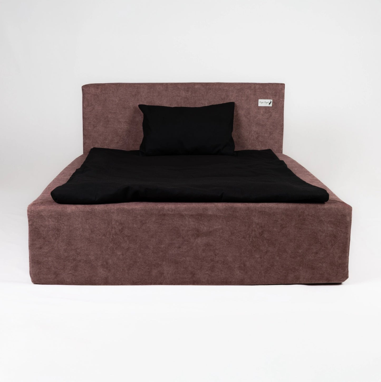 Large luxury dog bed bundle with duvet and black cover – premium designer dog bed by Doga Royal for modern interiors.