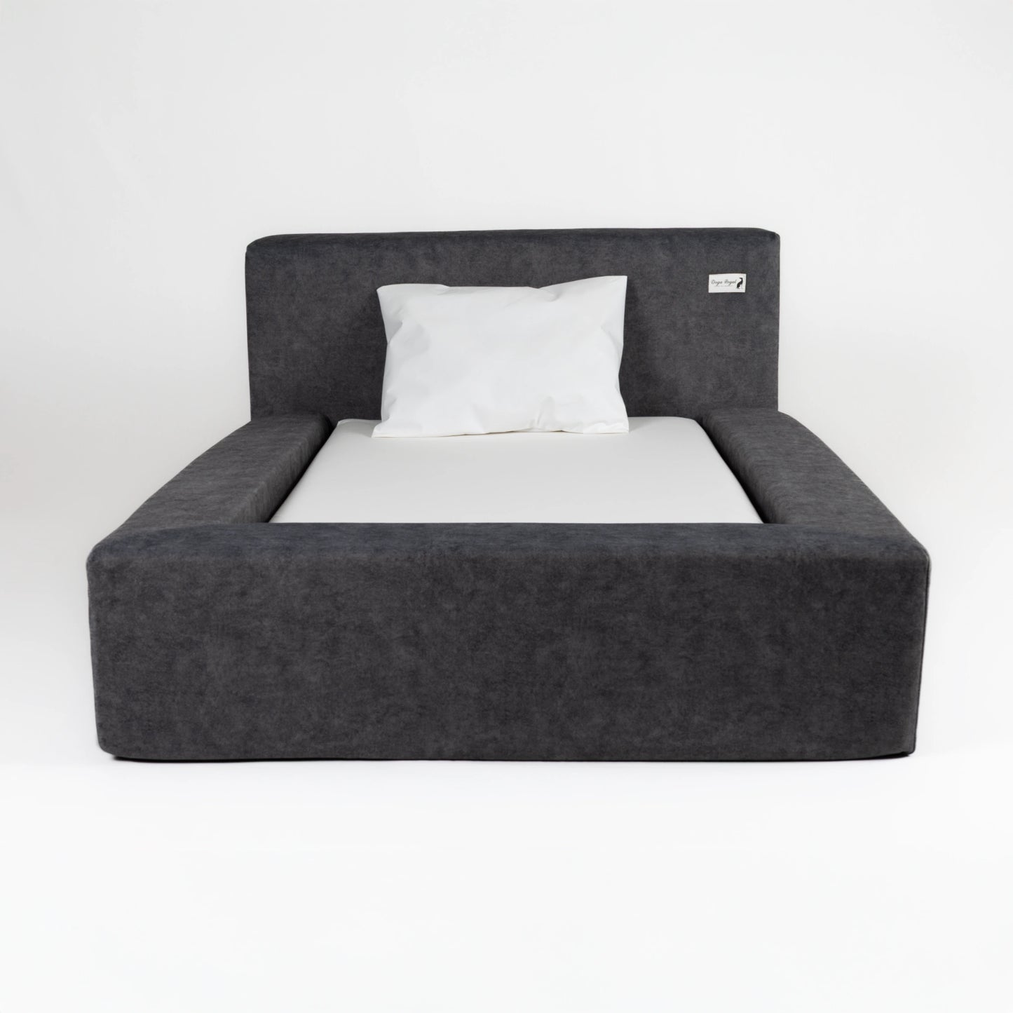 Large luxury dog bed – premium designer dog bed by Doga Royal for modern interiors.